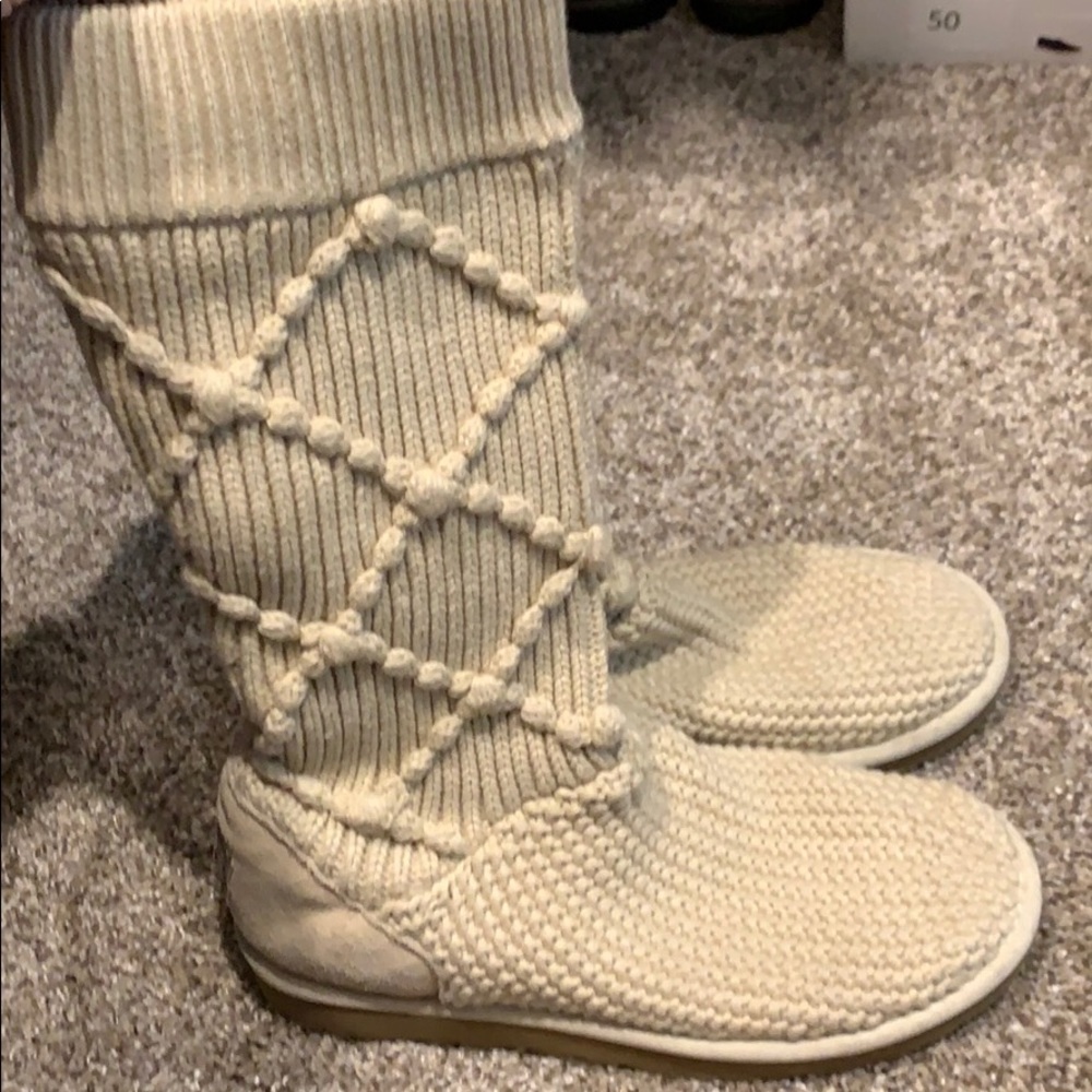 Tan Sweater Uggs